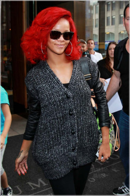 photo 24 in Rihanna gallery [id637844] 2013-05-27 00:00:00