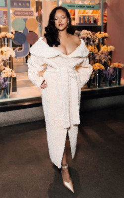 Rihanna – at the Fenty Hair Launch in London 