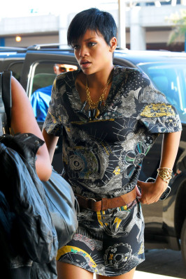 photo 18 in Rihanna gallery [id131910] 2009-01-30 00:00:00