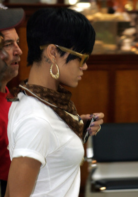 photo 16 in Rihanna gallery [id122875] 2008-12-22 00:00:00