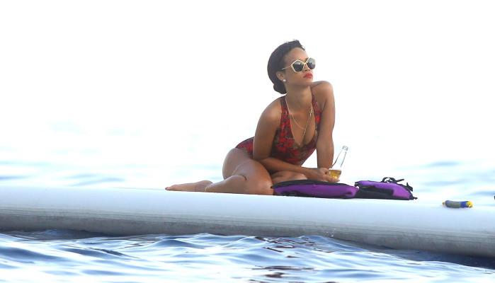 photo 27 in Rihanna gallery [id541396] 2012-07-29 00:00:00