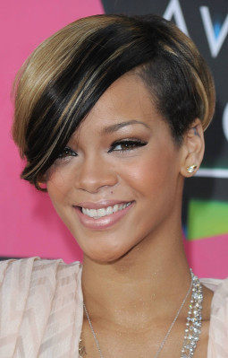photo 26 in Rihanna gallery [id425586] 2011-10-05 00:00:00