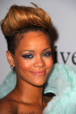 photo 16 in Rihanna gallery [id868553] 2016-02-18 00:00:00