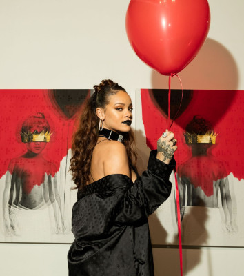 photo 6 in Rihanna gallery [id835500] 2015-10-12 00:00:00