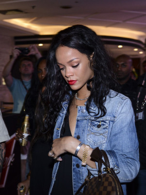 photo 8 in Rihanna gallery [id751037] 2014-07-29 00:00:00