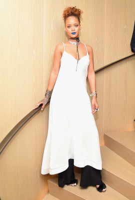photo 23 in Rihanna gallery [id829702] 2015-09-13 00:00:00
