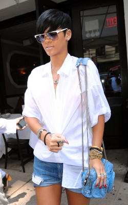 photo 29 in Rihanna gallery [id434794] 2011-11-11 00:00:00