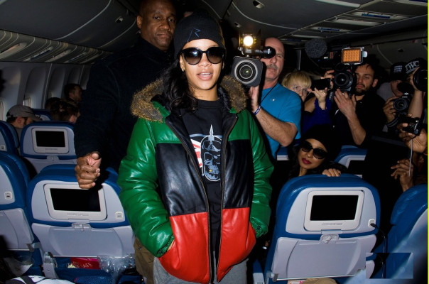 photo 8 in Rihanna gallery [id586689] 2012-11-30 00:00:00