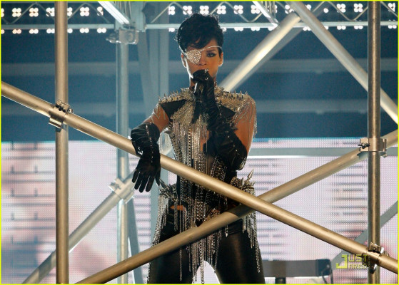 photo 5 in Rihanna gallery [id122998] 2008-12-22 00:00:00
