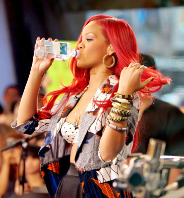 photo 9 in Rihanna gallery [id446120] 2011-12-15 00:00:00