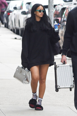 photo 4 in Rihanna gallery [id876817] 2016-03-27 00:00:00