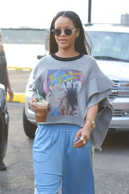 photo 28 in Rihanna gallery [id909382] 2016-09-05 00:00:00