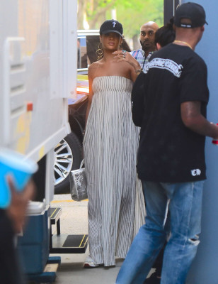 photo 5 in Rihanna gallery [id889825] 2016-05-30 00:00:00