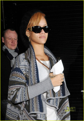 photo 5 in Rihanna gallery [id214868] 2009-12-01 00:00:00