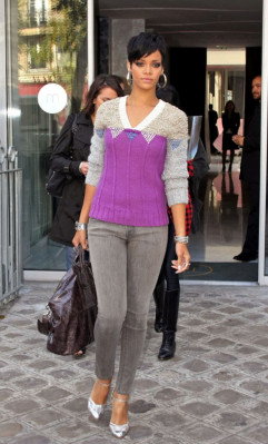 photo 17 in Rihanna gallery [id161383] 2009-06-01 00:00:00