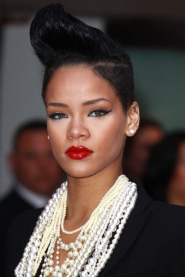 photo 12 in Rihanna gallery [id421443] 2011-09-21 00:00:00