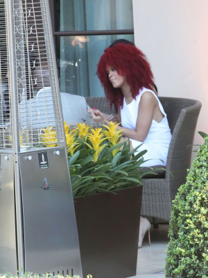 photo 24 in Rihanna gallery [id676179] 2013-11-07 00:00:00