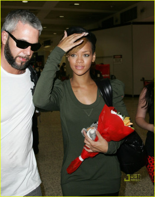 photo 26 in Rihanna gallery [id596466] 2013-01-20 00:00:00