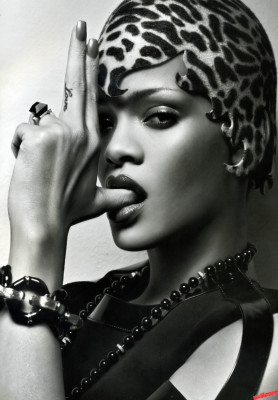 photo 12 in Rihanna gallery [id260820] 2010-05-04 00:00:00