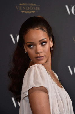 photo 20 in Rihanna gallery [id834663] 2015-10-06 00:00:00