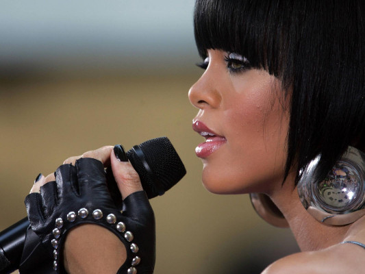 photo 5 in Rihanna gallery [id420181] 2011-09-16 00:00:00