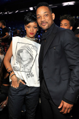 photo 6 in Rihanna gallery [id661048] 2013-09-01 00:00:00