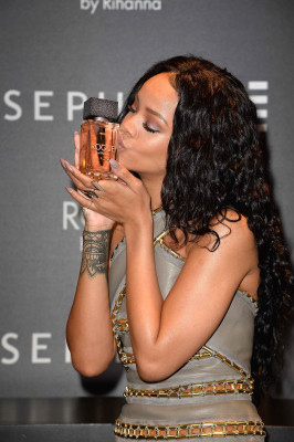 photo 17 in Rihanna gallery [id740411] 2014-06-18 00:00:00