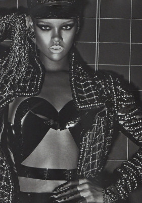 photo 3 in Rihanna gallery [id188585] 2009-09-21 00:00:00