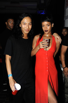 photo 24 in Rihanna gallery [id664093] 2013-09-19 00:00:00