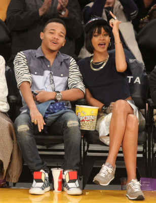 photo 27 in Rihanna gallery [id683223] 2013-12-09 00:00:00