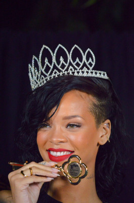 photo 7 in Rihanna gallery [id578943] 2012-11-10 00:00:00