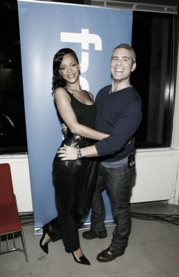 photo 29 in Rihanna gallery [id581315] 2012-11-13 00:00:00