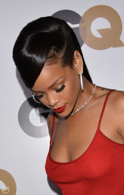 photo 15 in Rihanna gallery [id582663] 2012-11-19 00:00:00