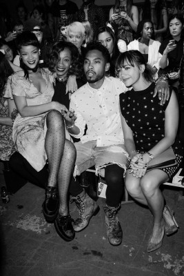 photo 21 in Rihanna gallery [id666243] 2013-09-28 00:00:00