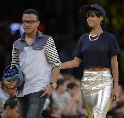 photo 26 in Rihanna gallery [id683224] 2013-12-09 00:00:00