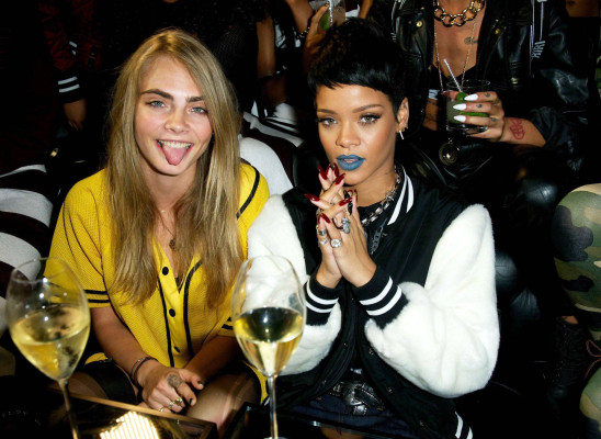 photo 18 in Rihanna gallery [id664269] 2013-09-21 00:00:00