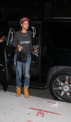 photo 15 in Rihanna gallery [id526802] 2012-06-25 00:00:00