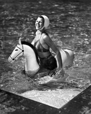 Rita Hayworth pic #123172