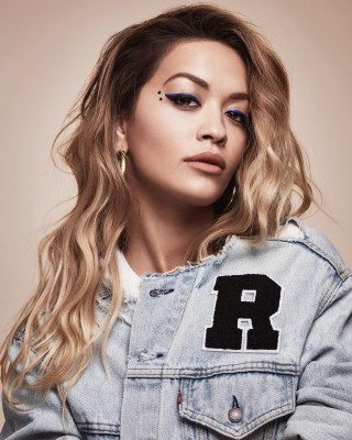 Rita Ora - Rimmel London Match Perfection Foundation 2018
