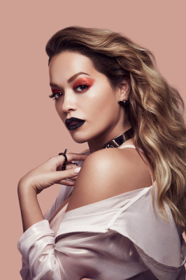 Rita Ora - Rimmel London Spice Palette (2018)
