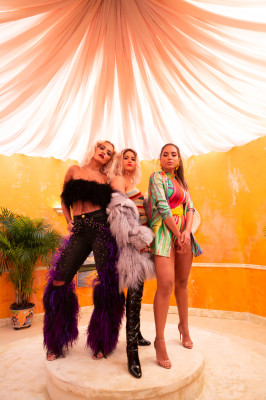 Rita Ora - Music Video &#039;R.I.P.&#039; (2019)