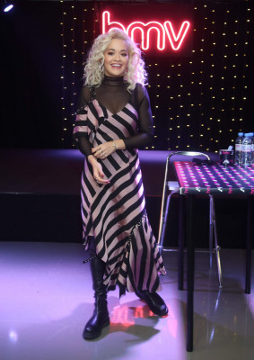 Rita Ora - Autograph Session of the album Phoenix in London 11/24/2018