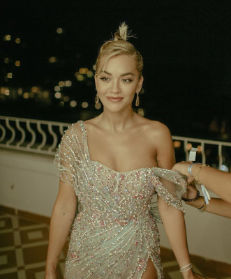 Rita Ora - Luisaviaroma for Unicef in Capri 08/29/2020