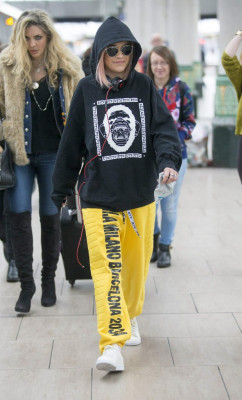 photo 26 in Rita Ora gallery [id781266] 2014-12-19 00:00:00