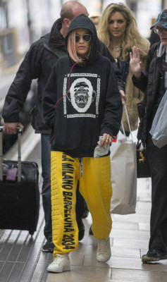 photo 29 in Rita Ora gallery [id781263] 2014-12-19 00:00:00