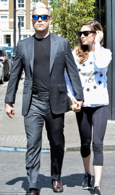 photo 26 in Robbie Williams gallery [id807386] 2015-05-18 00:00:00
