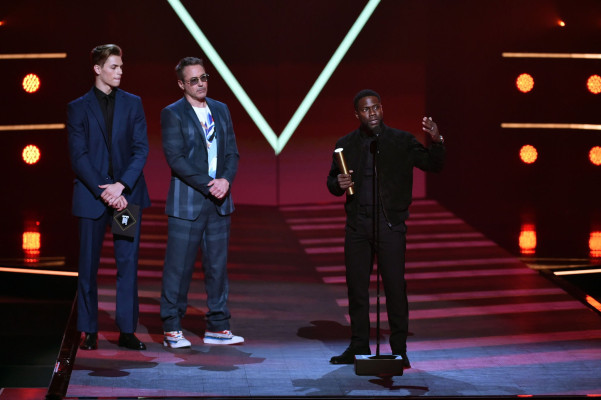 Robert Downey Jr - 45th People&#039;s Choice Awards in Santa Monica 11/10/2019