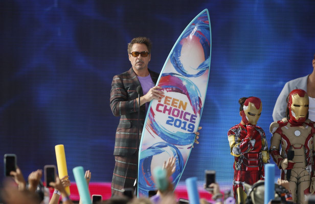 Robert Downey Jr - Teen Choice Awards in Los Angeles 08/11/2019