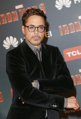 Robert Downey Jr - &#039;Iron Man 3&#039; Premiere in Paris 04/14/2013