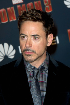 Robert Downey Jr - &#039;Iron Man 3&#039; Premiere in Paris 04/14/2013